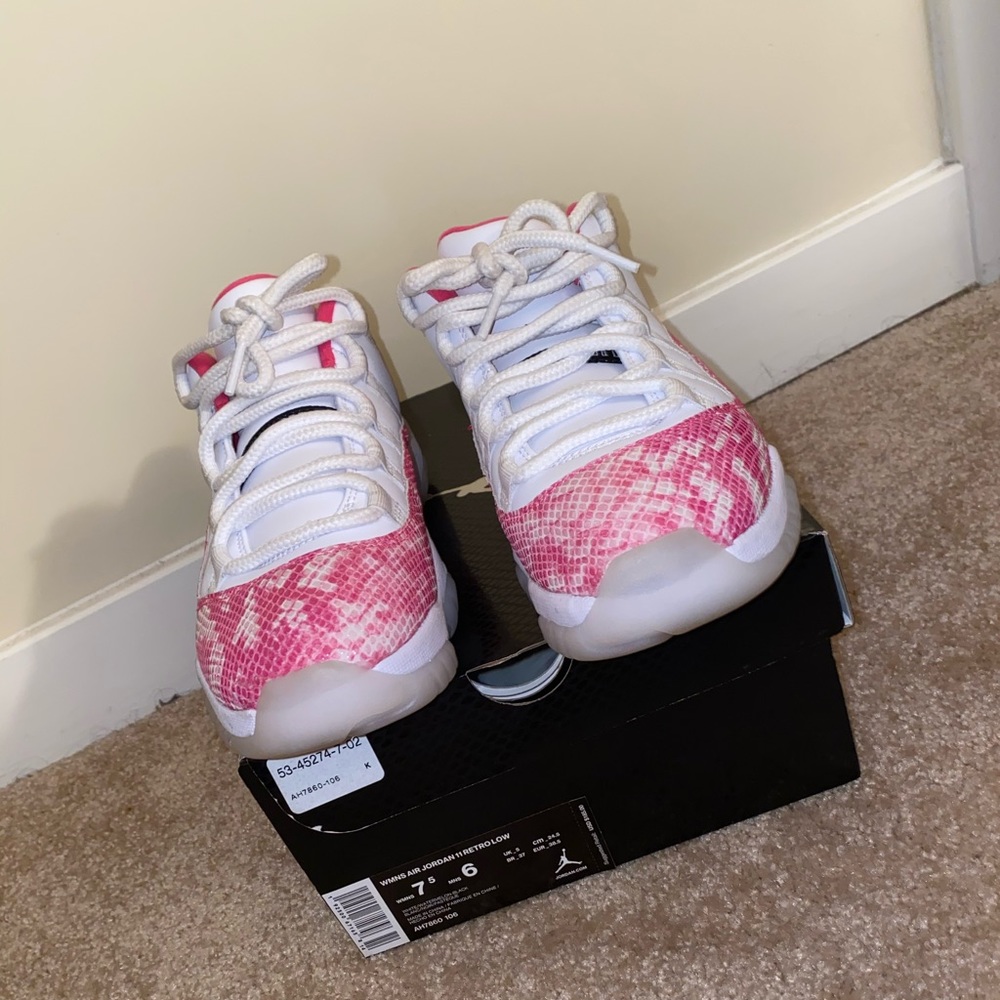 Women’s Jordan 11 retro Low
